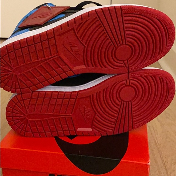 Jordan 1 UNC to Chicago - Picture 3 of 8